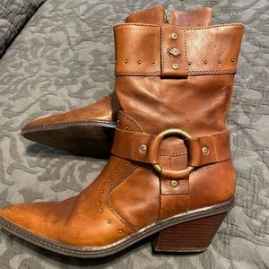 Harley Davidson women cognac brown harness cowboy boots, size 8 1/2